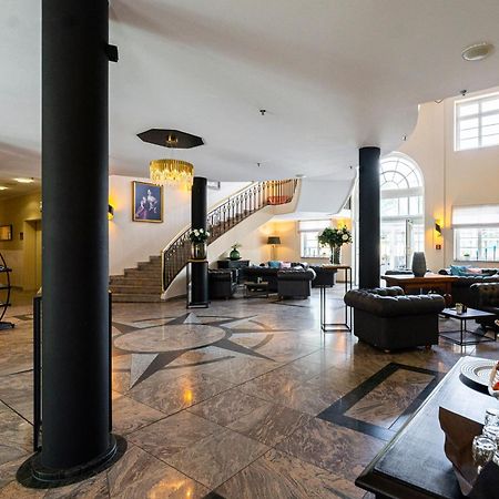 Bernstein Schlosshotel บัลเลนชเตดท์ ภายนอก รูปภาพ