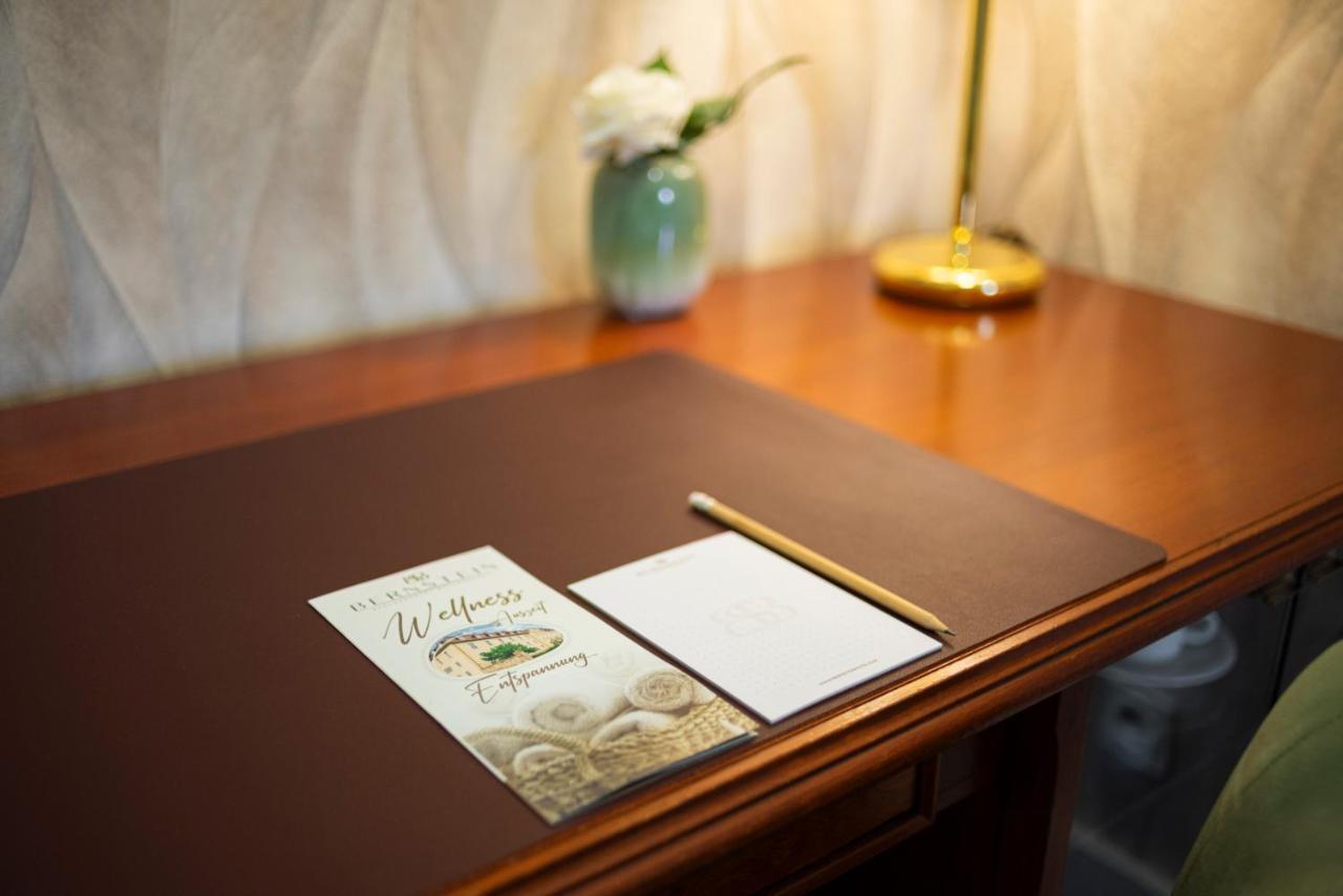 Bernstein Schlosshotel บัลเลนชเตดท์ ภายนอก รูปภาพ