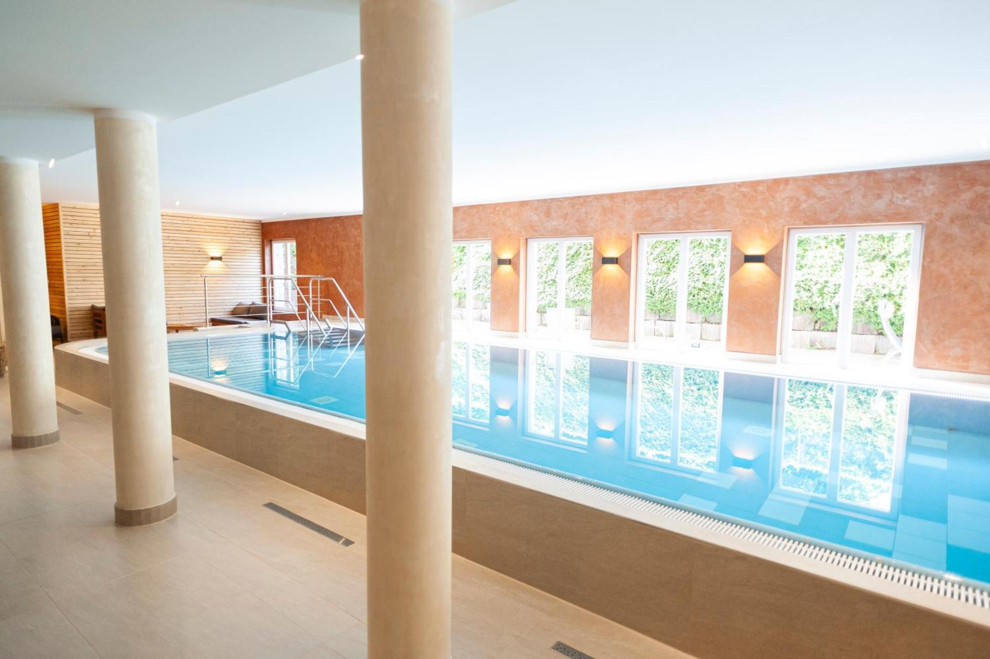 Bernstein Schlosshotel บัลเลนชเตดท์ ภายนอก รูปภาพ