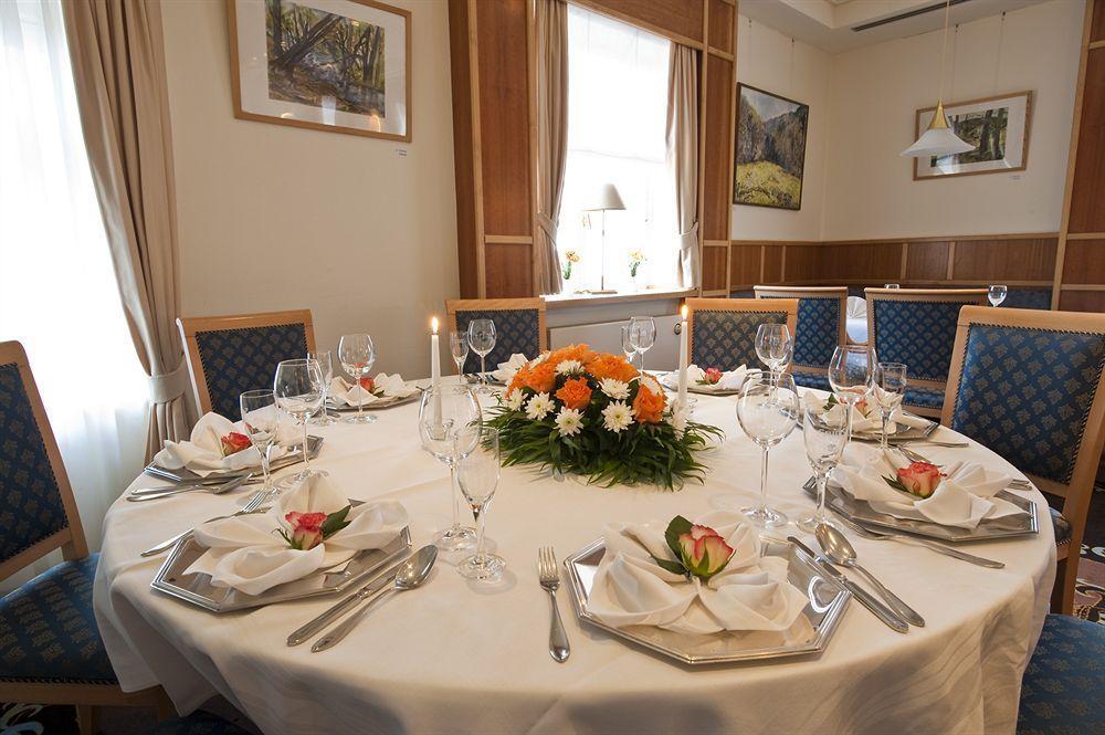 Bernstein Schlosshotel บัลเลนชเตดท์ ภายนอก รูปภาพ